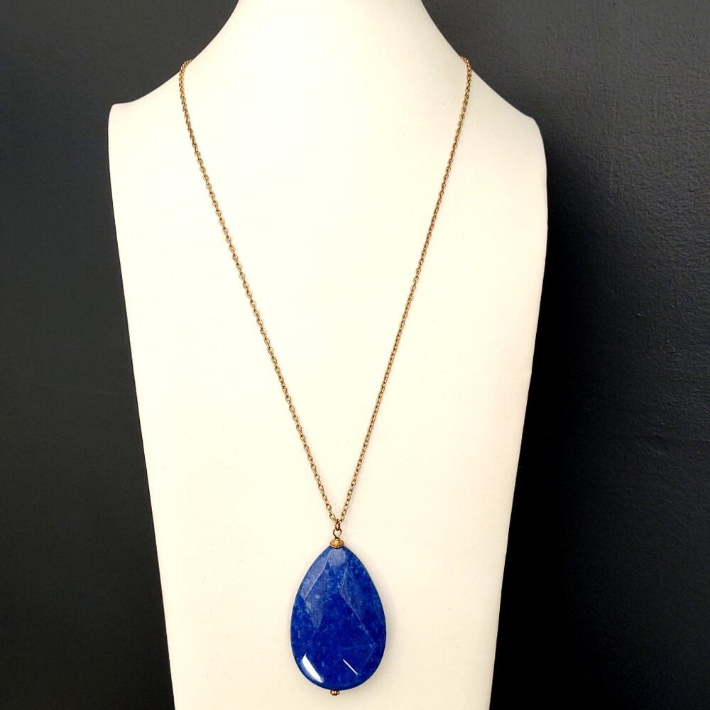 Oversized blue stone pendant necklace